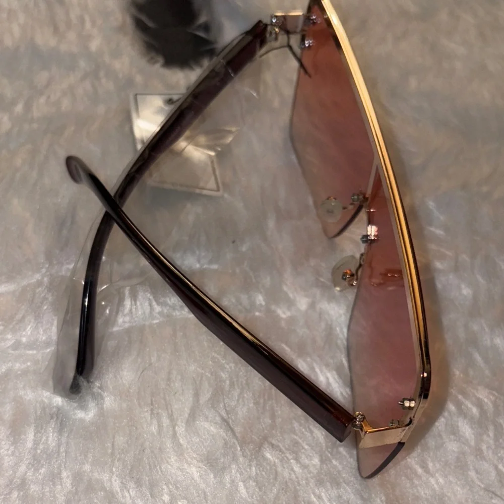 Stylish Pink Sunglasses